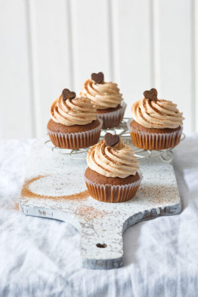 cupcakes, cupcake recept, krém na cupcake, oříškové cupcakes, cupcake základní recept