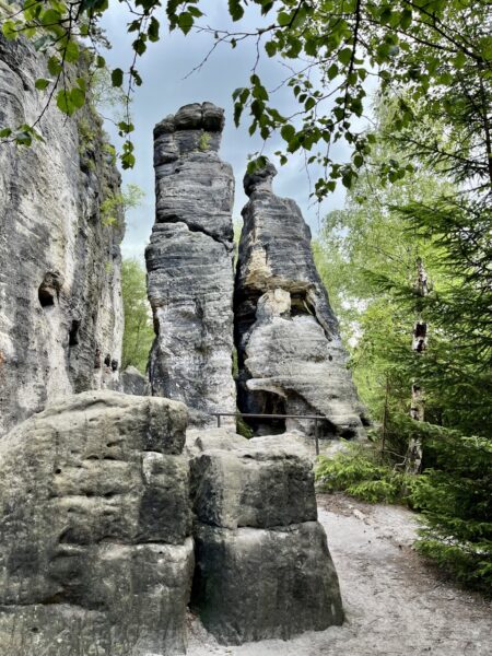 tiské stěny, ostrovské a rájecké skály, českosaské švýcarsko, stezka českem, hřebenovka českým švýcarskem